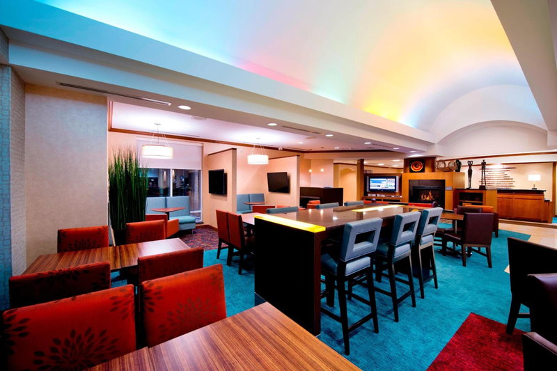 Residence Inn by Marriott Toronto Vaughan, Black Creek, Канада