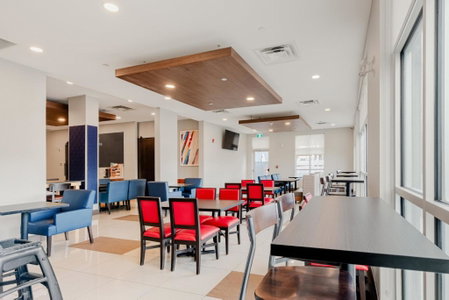 Holiday Inn Express Hotel & Suites-Edmonton South by IHG, Edmonton, Canadá