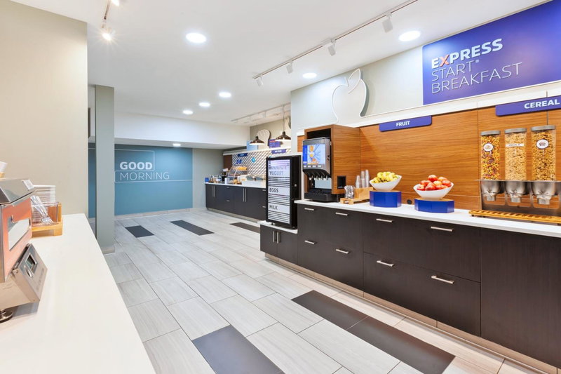 Holiday Inn Express Winnipeg Airport - Polo Park by IHG, Winnipeg, Canada