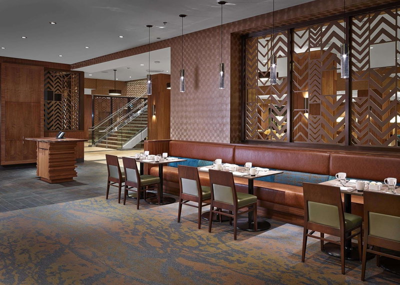 DoubleTree by Hilton Hotel & Conference Centre Regina, Regina, Canada