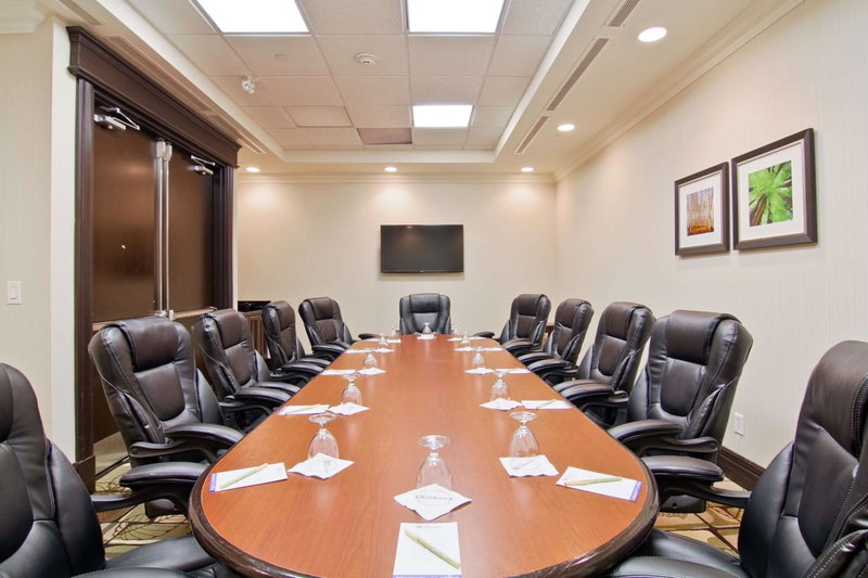 Hilton Garden Inn Toronto/Ajax, Ajax, Канада