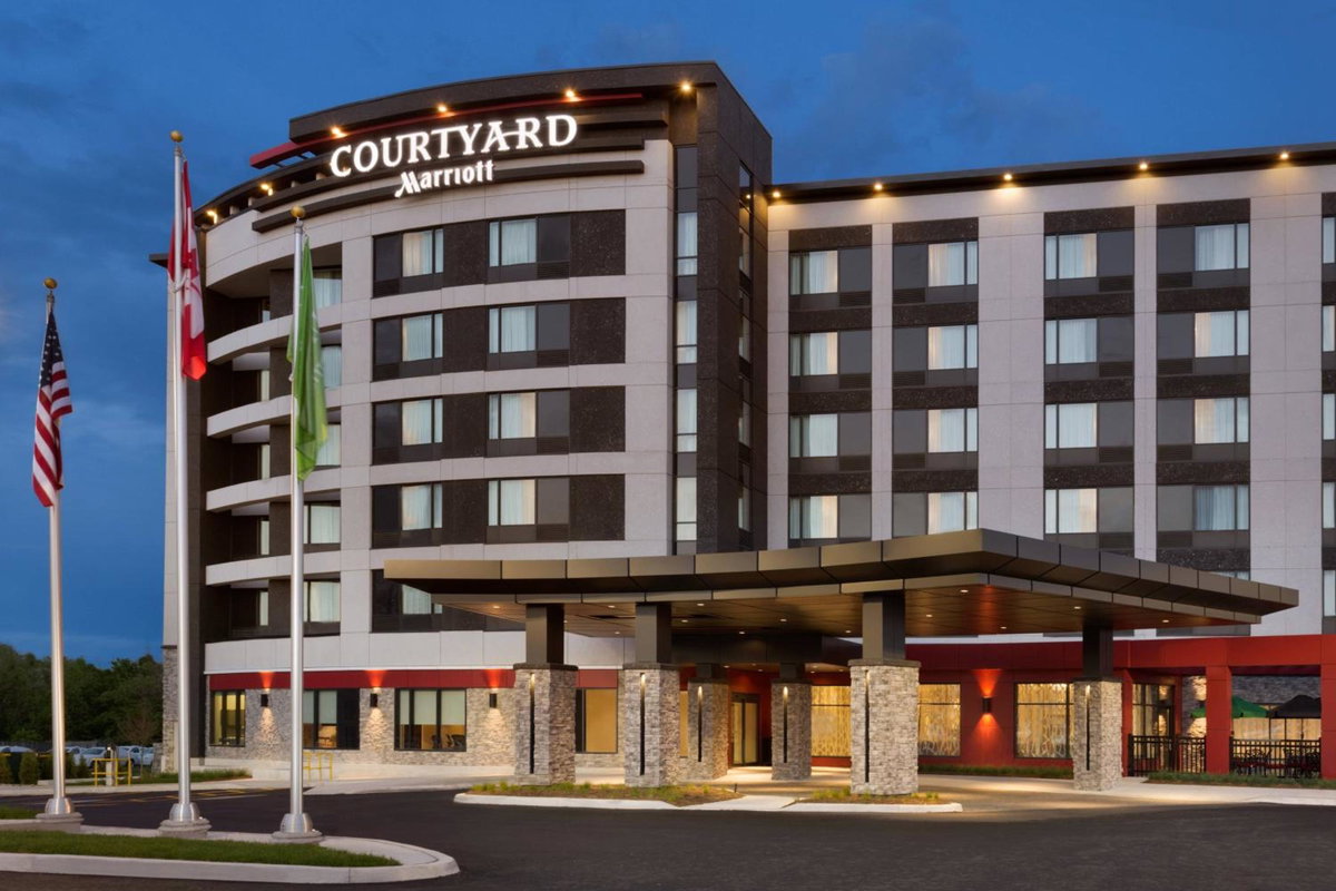 Hotel · Courtyard by Marriott Toronto Mississauga/West, Brampton