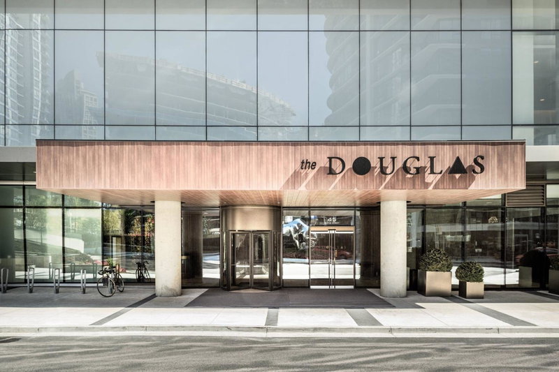 the DOUGLAS, Autograph Collection, West End, Canadá