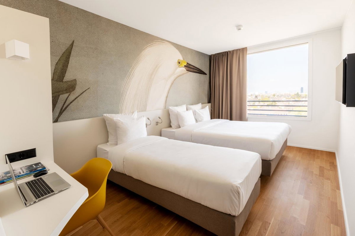 B&B HOTEL Basel, Suiza