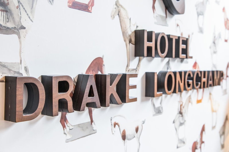 Drake Longchamp, Geneve, Швейцария