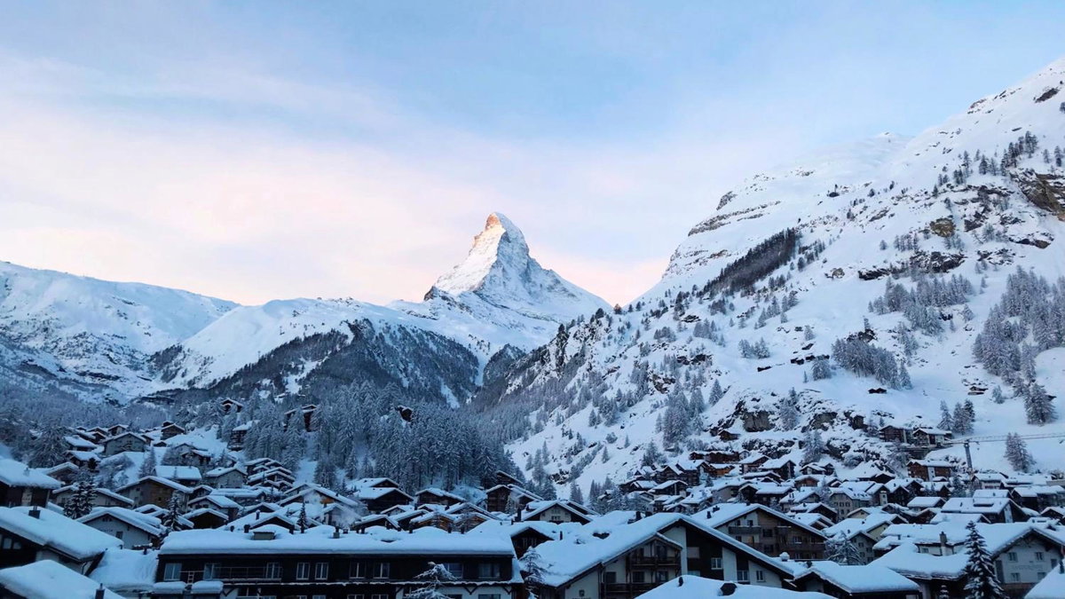 Отель · Hotel Capricorn, Zermatt