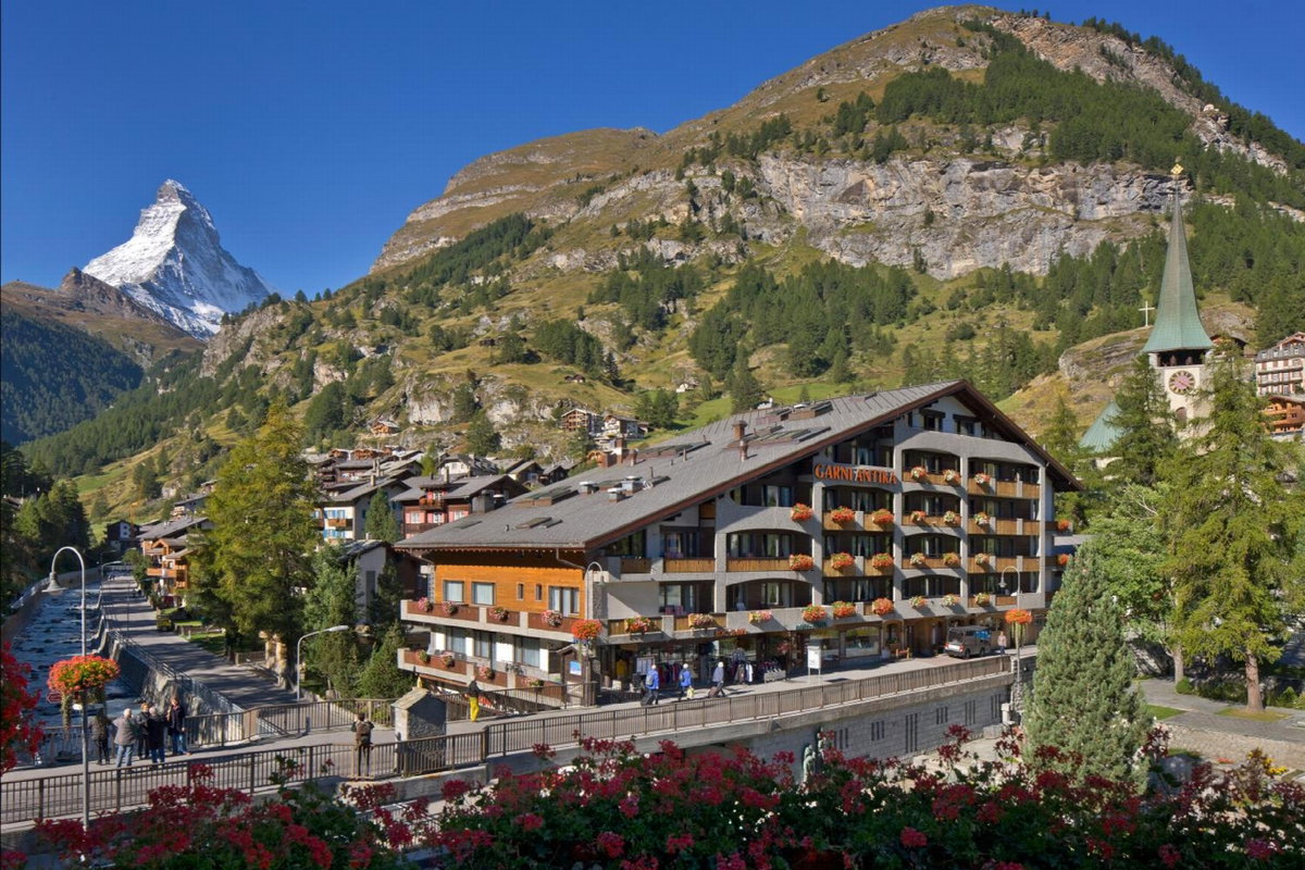 Отель · Hotel Antika, Zermatt