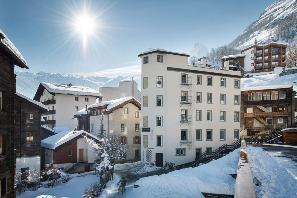 Отель · Le Petit CHARME-INN, Zermatt