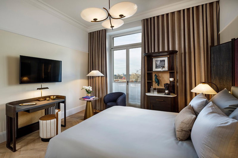 Small Luxury Hotel Ambassador Zurich, Zurich, Швейцария