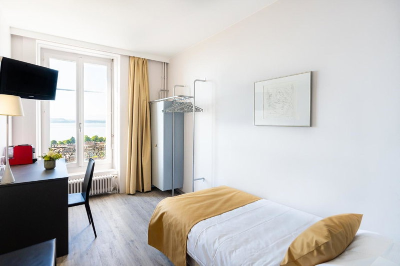 Hôtel Alpes & Lac, Neuchatel, Suisse