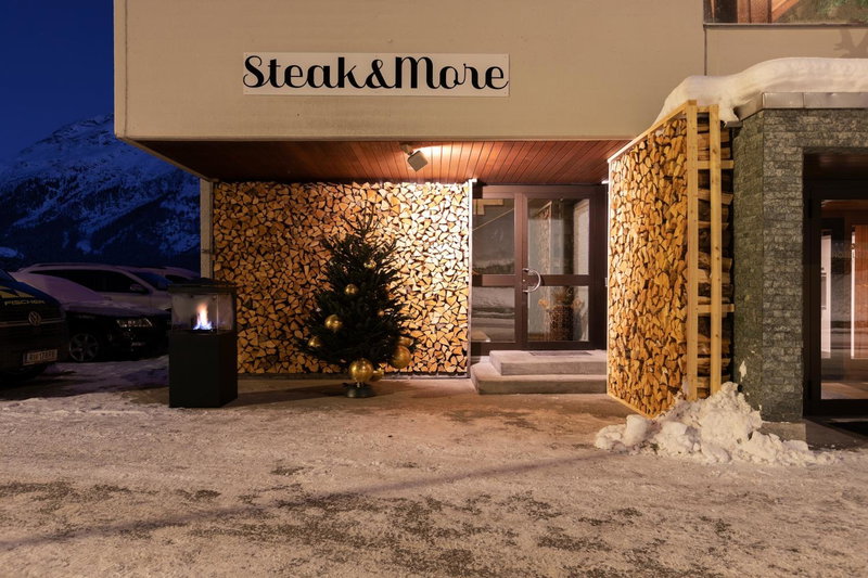 Hotel Europa Suites St Moritz, St. Moritz, Швейцария
