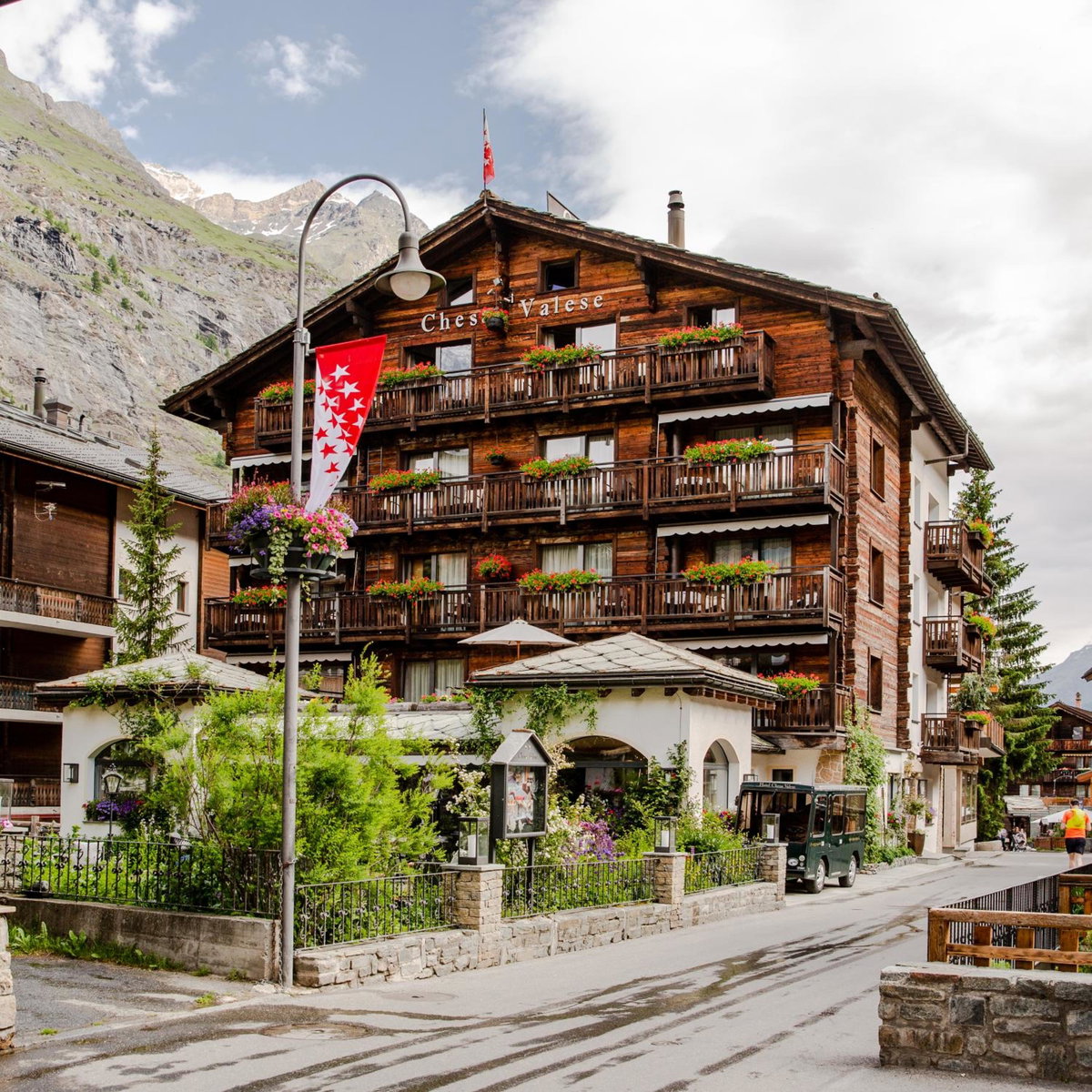 Отель · Chesa Valese by Sisters Zermatt, Zermatt