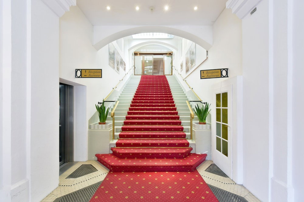 J5 Hotels Helvetie Montreux, Швейцария