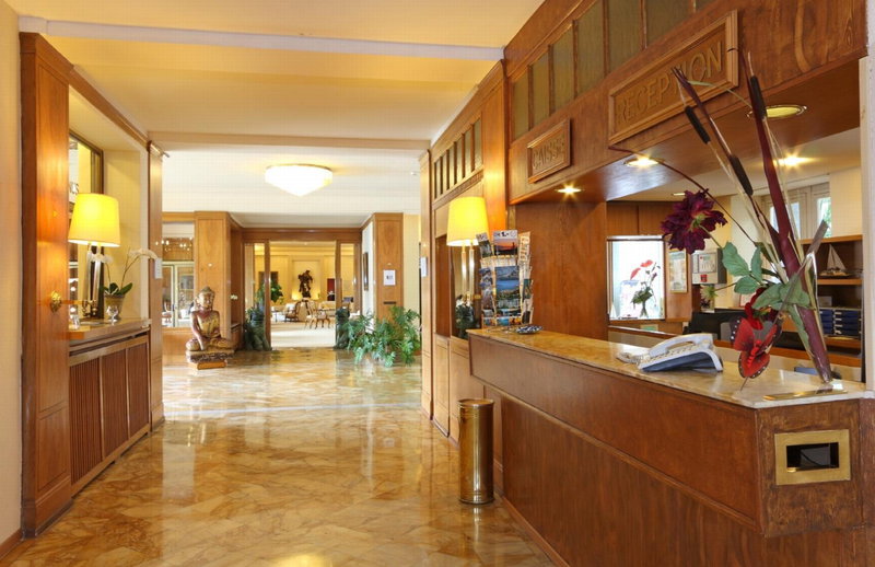 Hôtel du Grand Lac Excelsior, Montreux, Швейцария