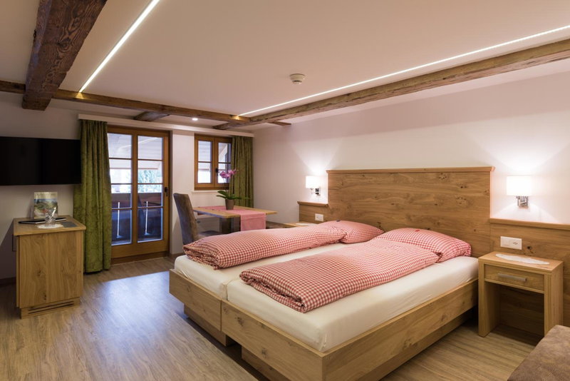 Hotel Restaurant Hirschen, Steffisburg, Suiza