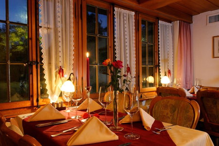 Hotel Restaurant Hirschen, Steffisburg, Suiza