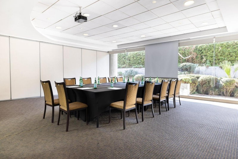 Holiday Inn Santiago - Airport Terminal by IHG, Lo Prado, Chili