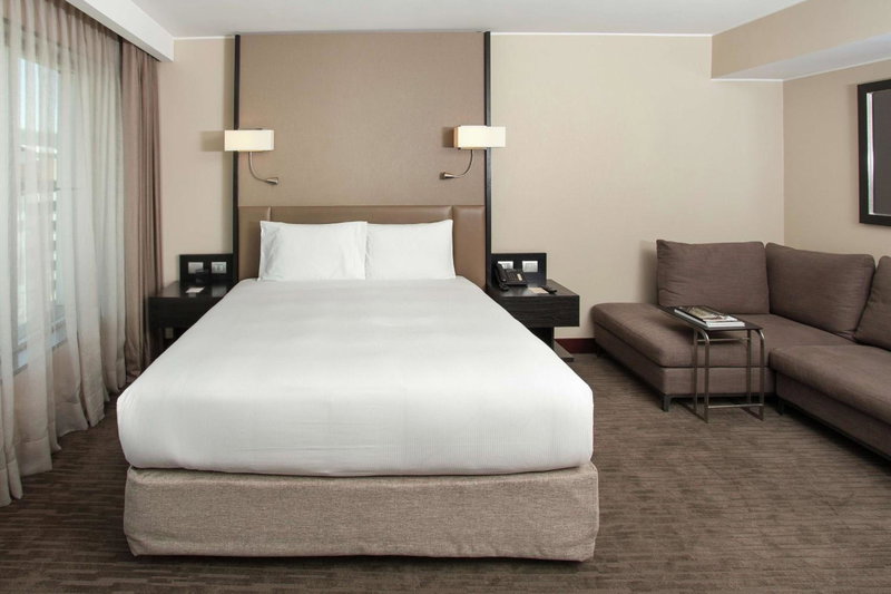DoubleTree by Hilton Santiago - Vitacura, Villa Presidente Frei, Chile