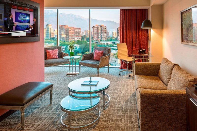 Renaissance Santiago by Marriott, Villa Presidente Frei, Чили