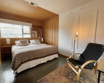 The Veat, Natales, Chile