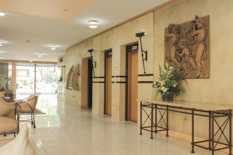 Hotel Leonardo da Vinci, Villa Presidente Frei, Чили