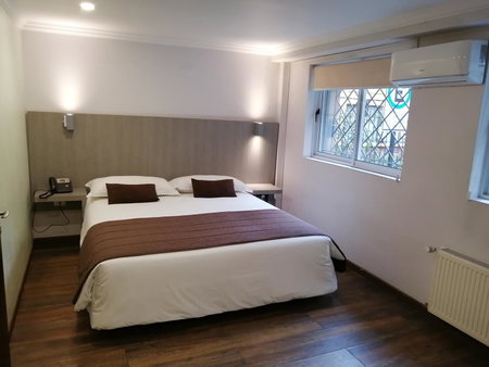 Hotel Elisa Cole, Santiago, Chile
