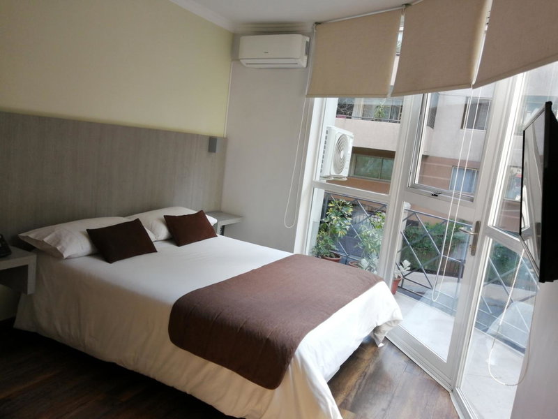 Hotel Elisa Cole, Santiago, Chile