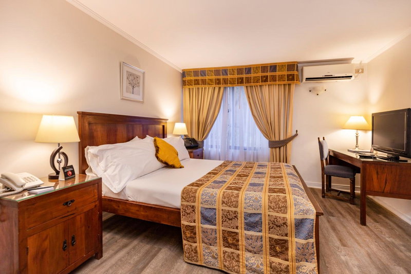 Park Plaza Apartments, Villa Presidente Frei, Chili