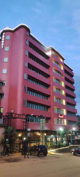 YaahoT Hotel, Yaoundé, Cameroon