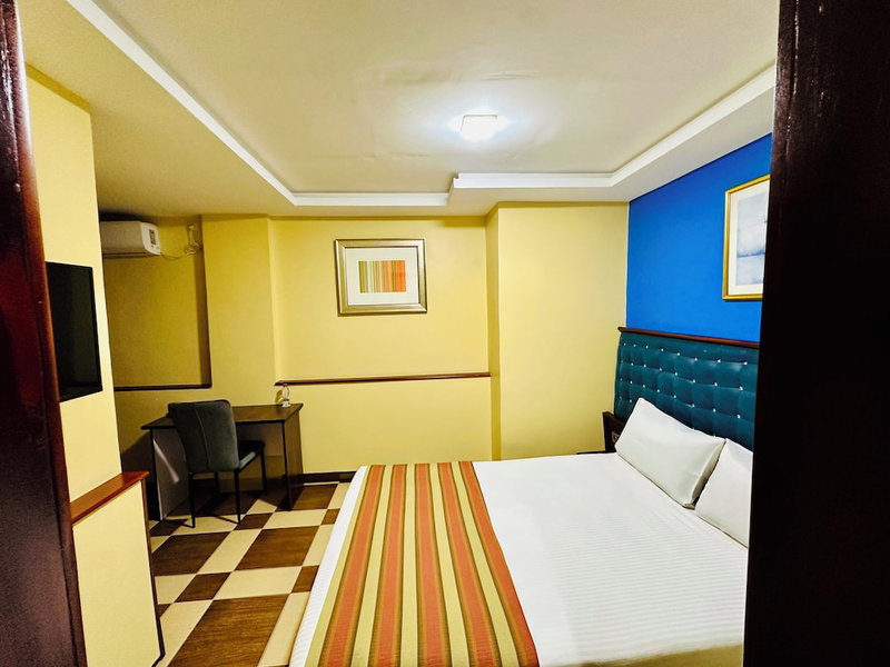 YaahoT Hotel, Yaoundé, Cameroon