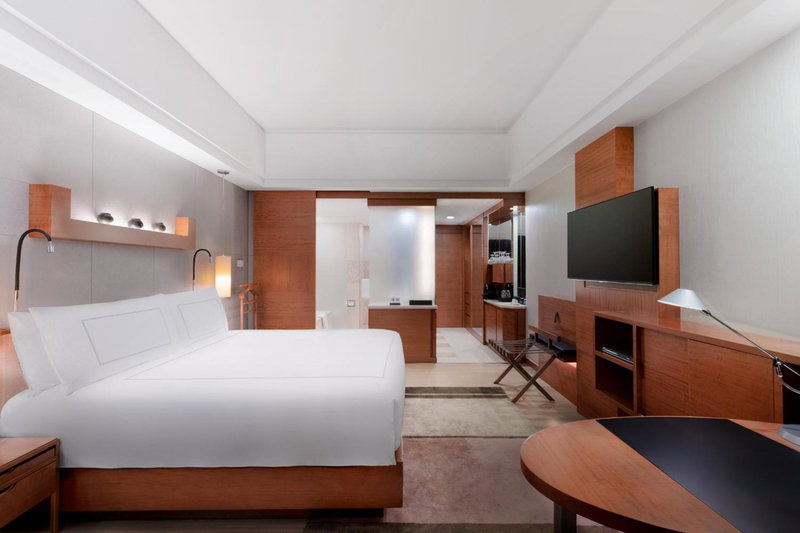 Swissôtel Grand Shanghai, Shanghai, China