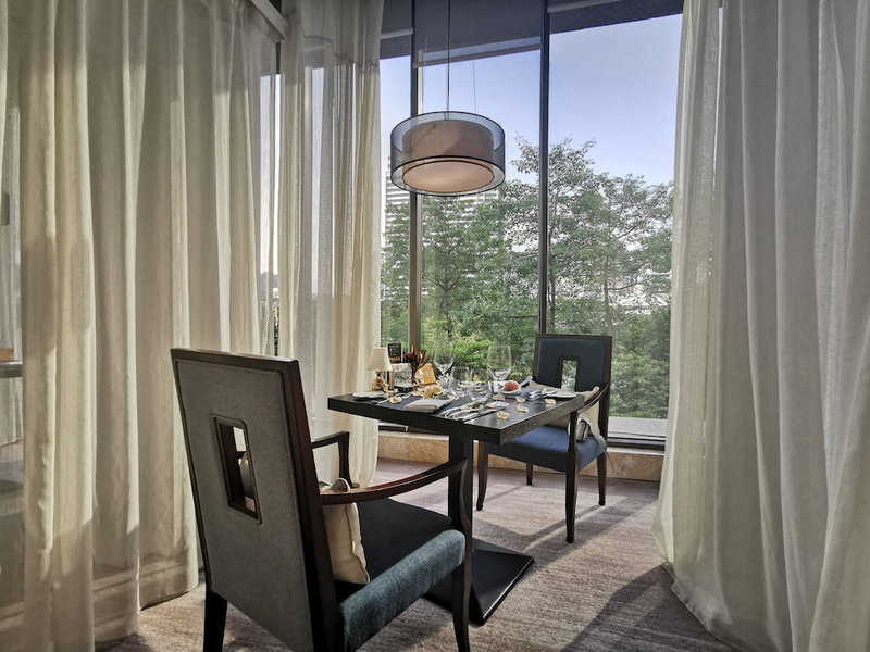 The Garden Hotel Guangzhou - Discover 26 cultural treasures with hotel Golden Tour Guide, Guangzhou, Китай