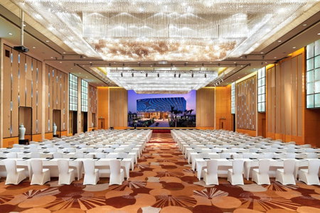 Hilton Guangzhou Baiyun-Conton Fair Free Shuttle Bus Service and Free Registration, Guangzhou, 中国