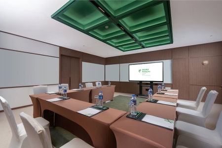 Holiday Inn Beijing Focus Square by IHG, Beijing, Китай
