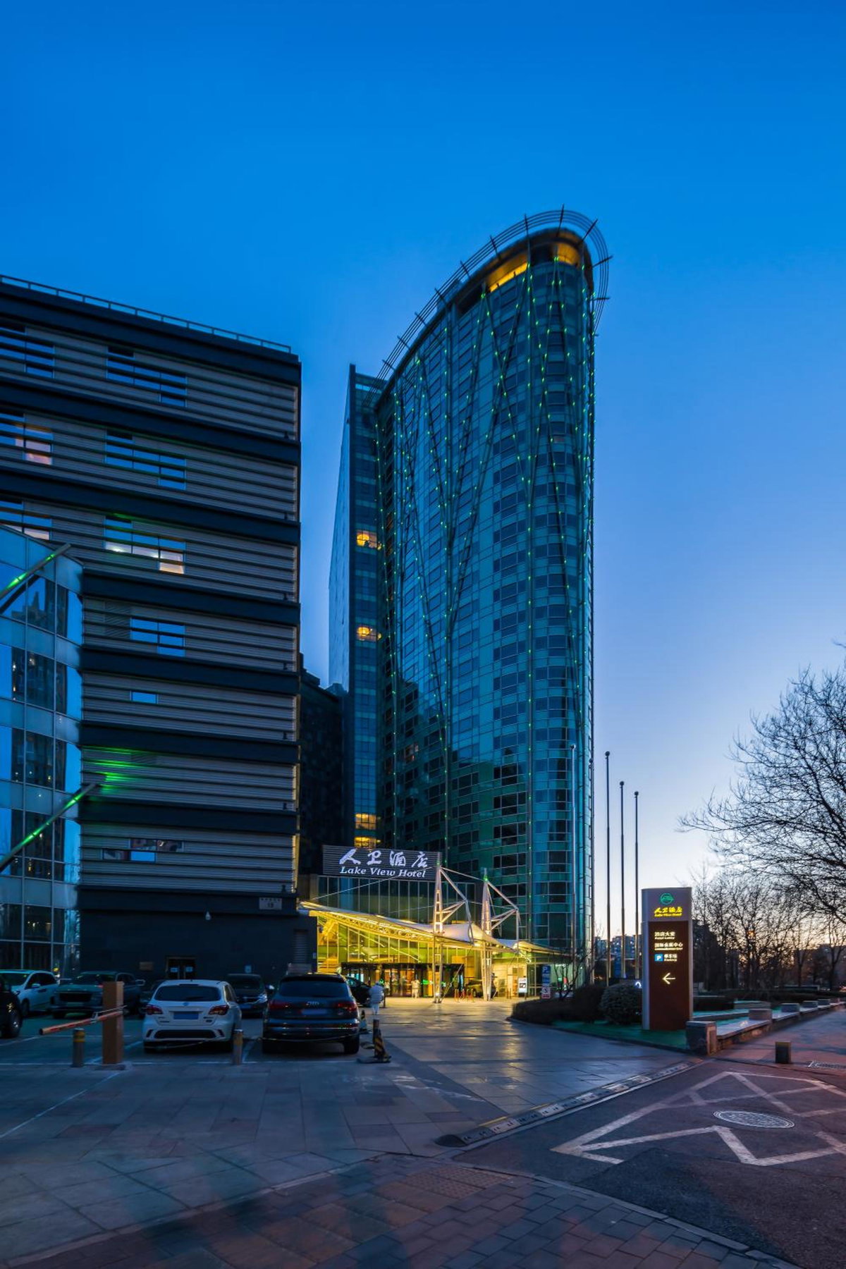 Lake View Hotel, Китай
