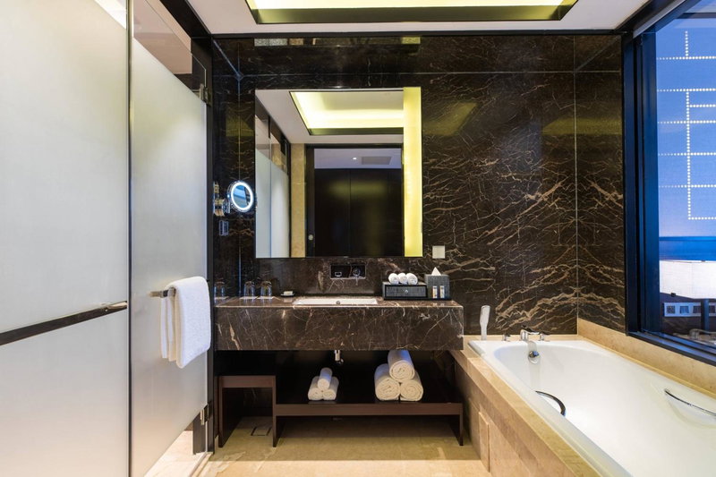 Renaissance Shenyang West Hotel, Sujiatun, China