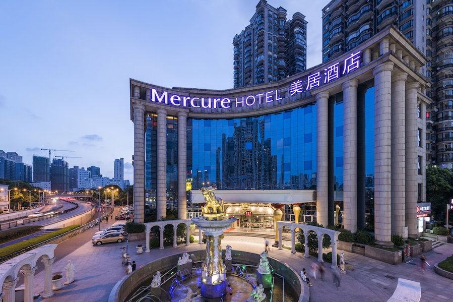 Mercure Shanghai Yu Garden, Shanghai, China