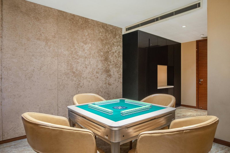 Holiday Inn Nantong Oasis International by IHG, Nantong, China