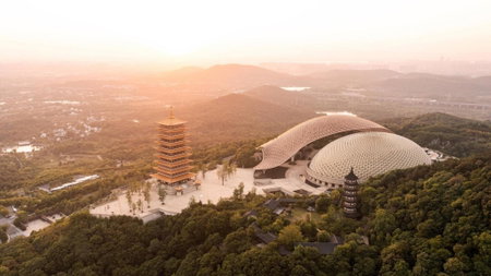 Holiday Inn - Nanjing South Station by IHG, Xiaolingwei, 中国