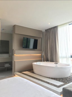York Medellin, Curio Collection by Hilton, Envigado, Kolumbien