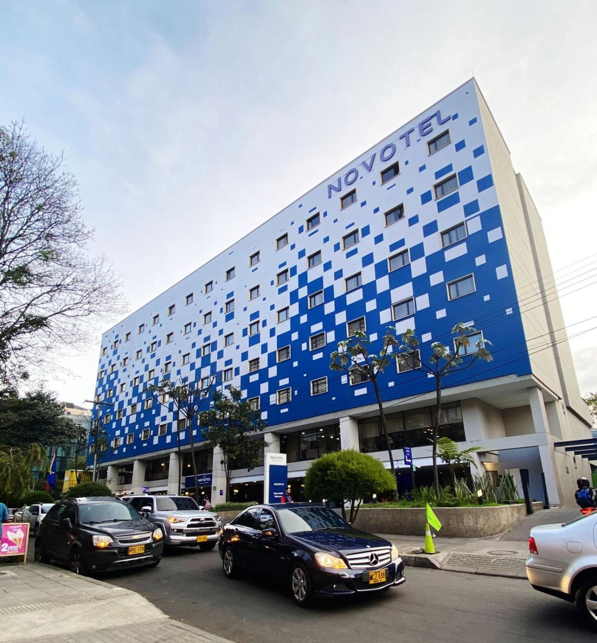 Отель · Novotel Bogota Parque 93, Bogota