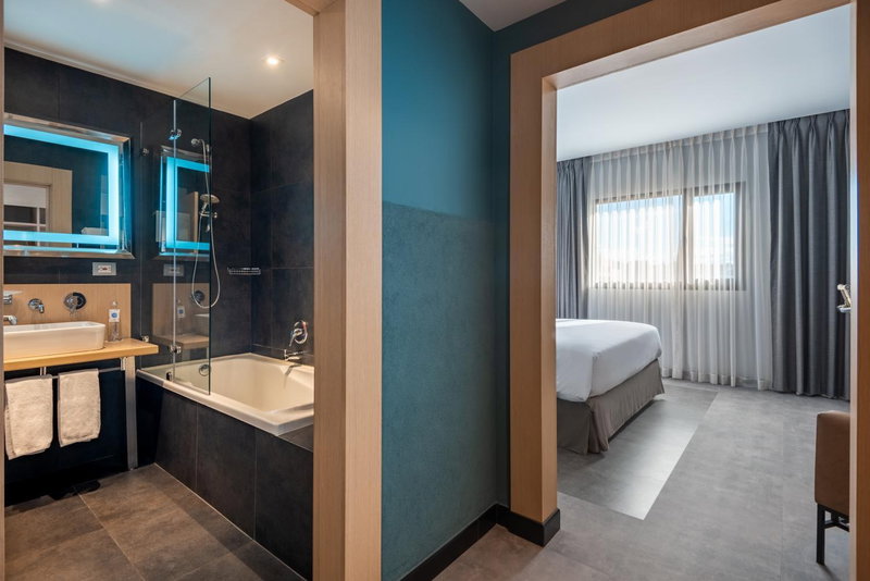 Novotel Bogota Parque 93, Bogota, Colombia