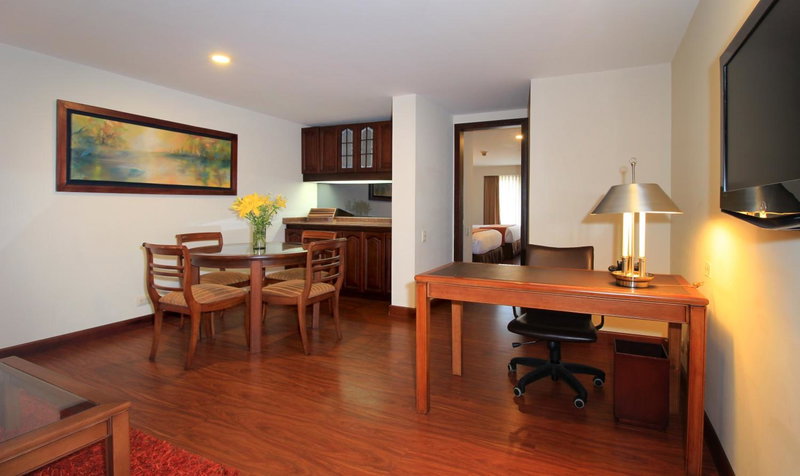 Hotel Windsor House Inn By GEH Suites, Bogota, Colombia