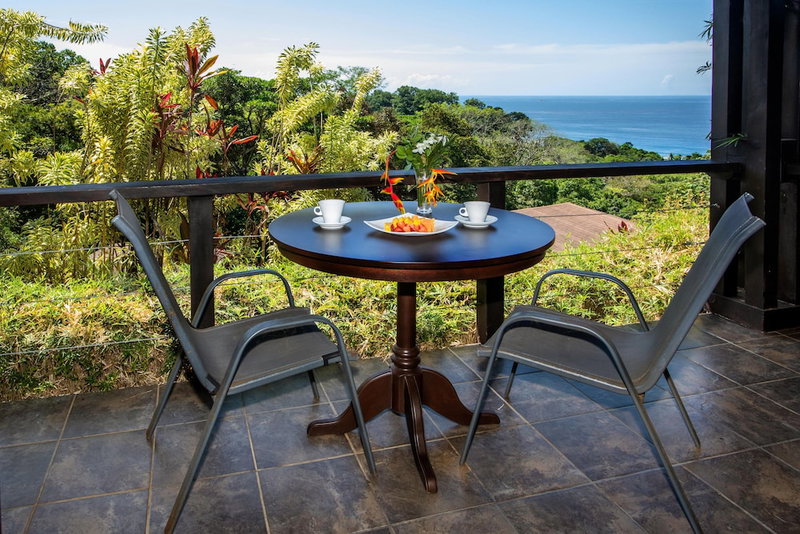 Tiki Villas Rainforest Lodge & Spa, San Isidro, Costa Rica