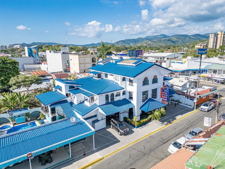 Oz Hotel & Sports Bar, Jaco, Коста-Рика