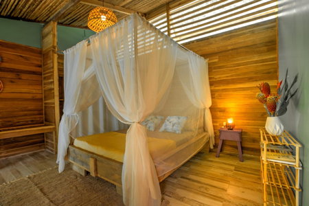 La Shamana - Ecological Concept in Jungle, Cahuita, Costa Rica