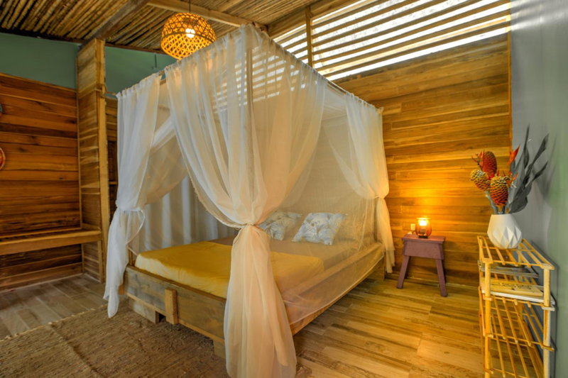 La Shamana - Ecological Concept in Jungle, Cahuita, Costa Rica