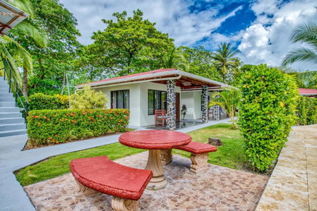 Tranquilidad Resort, Parrita, Costa Rica