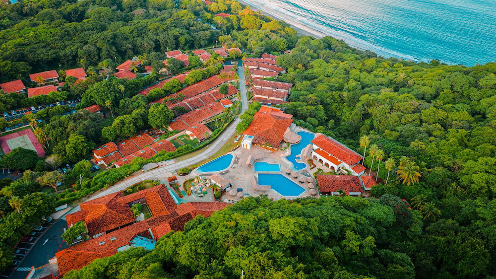 Condovac la Costa, Sardinal, Costa Rica