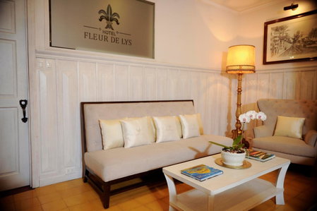 Fleur de Lys, San Jose, Costa Rica